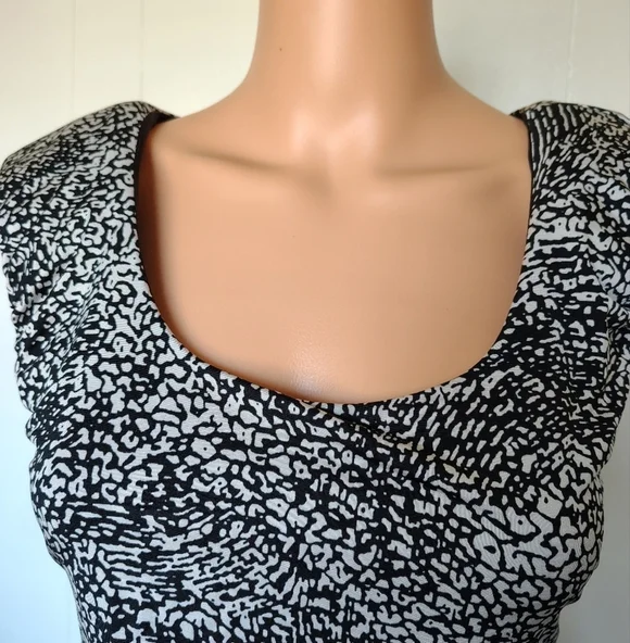 Apostrophe Black and White Women's Dress Size M - Picture 5 of 11